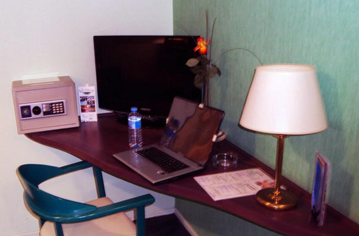 Les Colonnes Strasbourg Zenith Hotel Eckbolsheim Luaran gambar