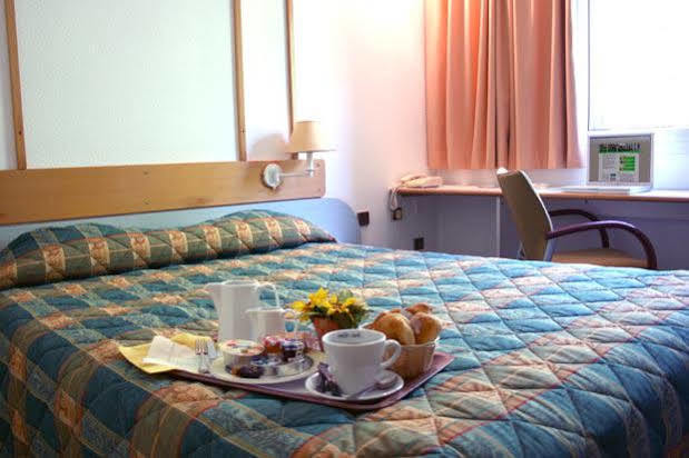 Les Colonnes Strasbourg Zenith Hotel Eckbolsheim Luaran gambar